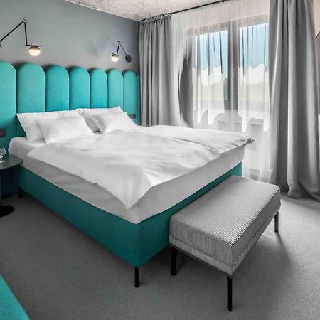 Boutique Hotel Mezi Svy Hradec Kralove Bagian luar foto