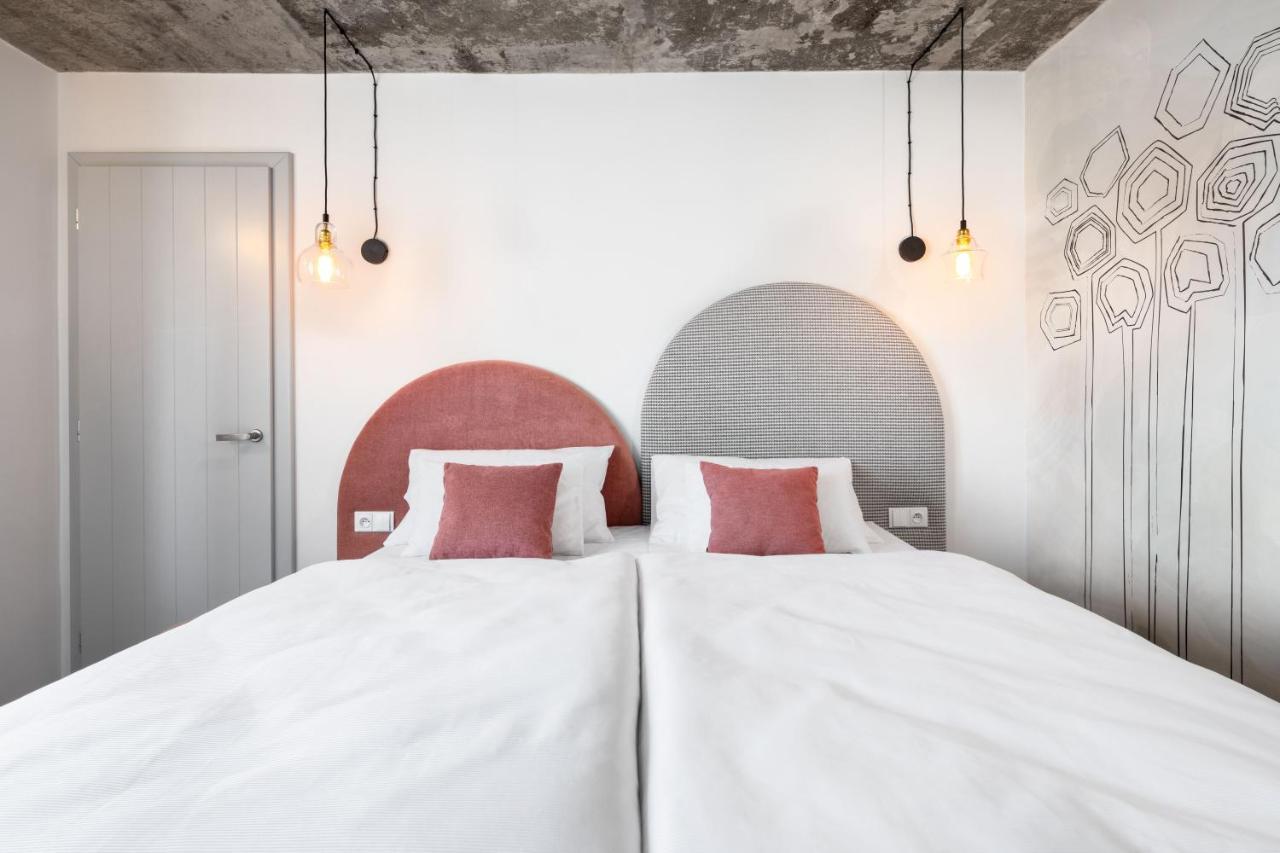 Boutique Hotel Mezi Svy Hradec Kralove Bagian luar foto